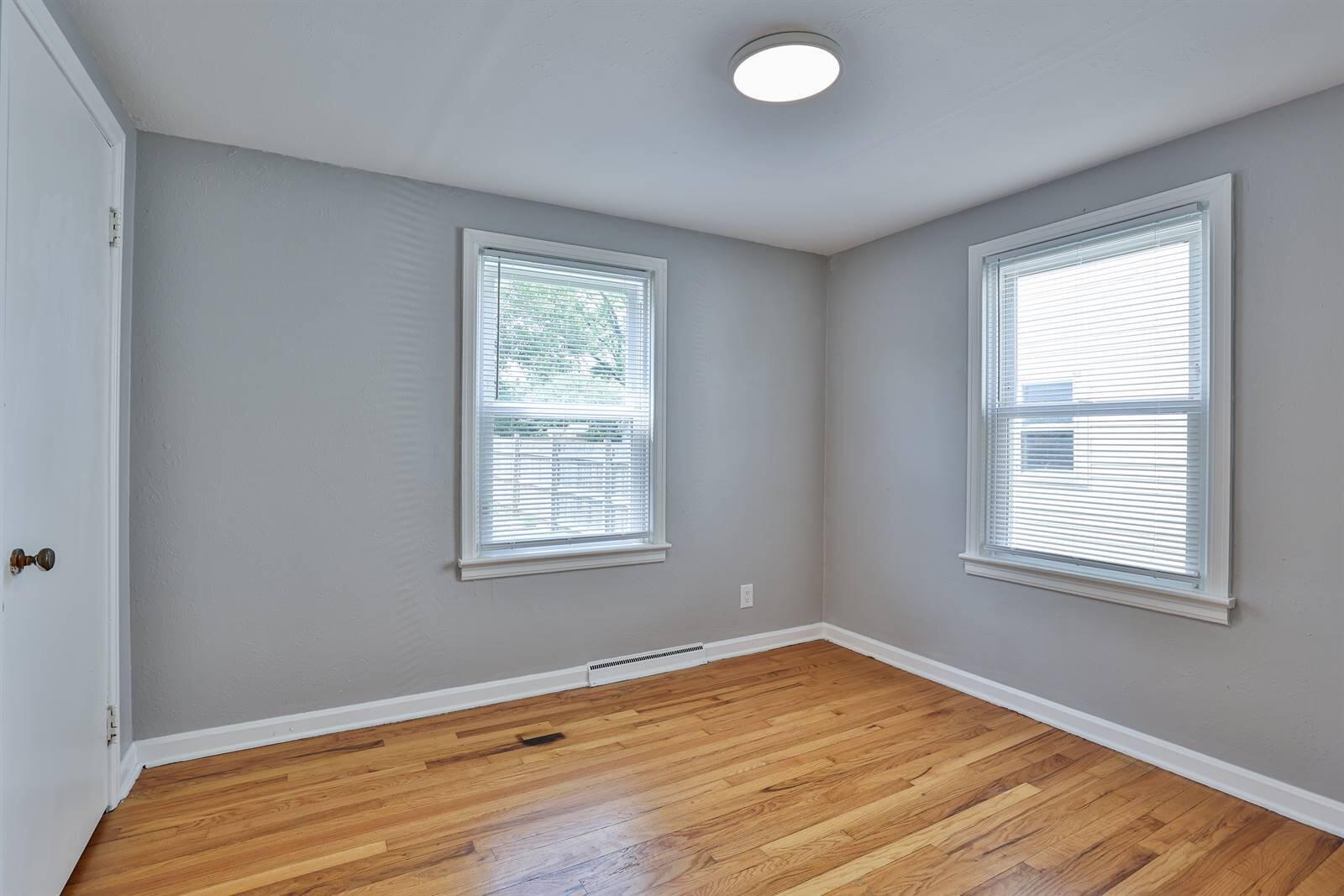 1639 South Burnett Road Springfield, OH 45505 - Photo 15 of 27 015-Bedroom-3