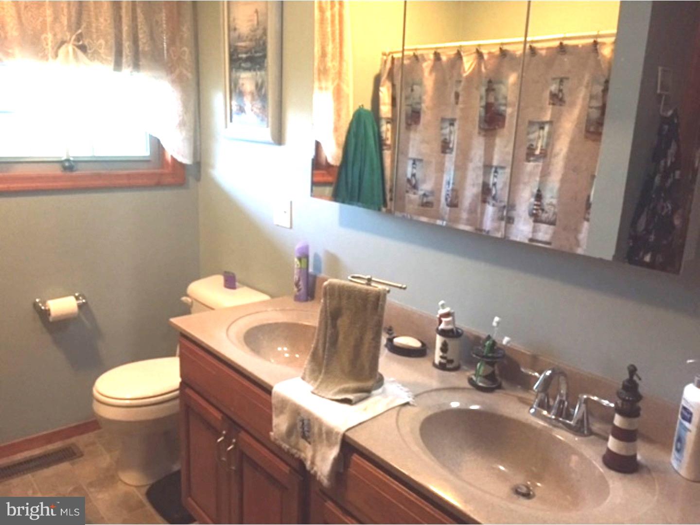 1168 Ridge Road Klingerstown, PA 17941 - Photo 9 of 23 Gallery Image 9