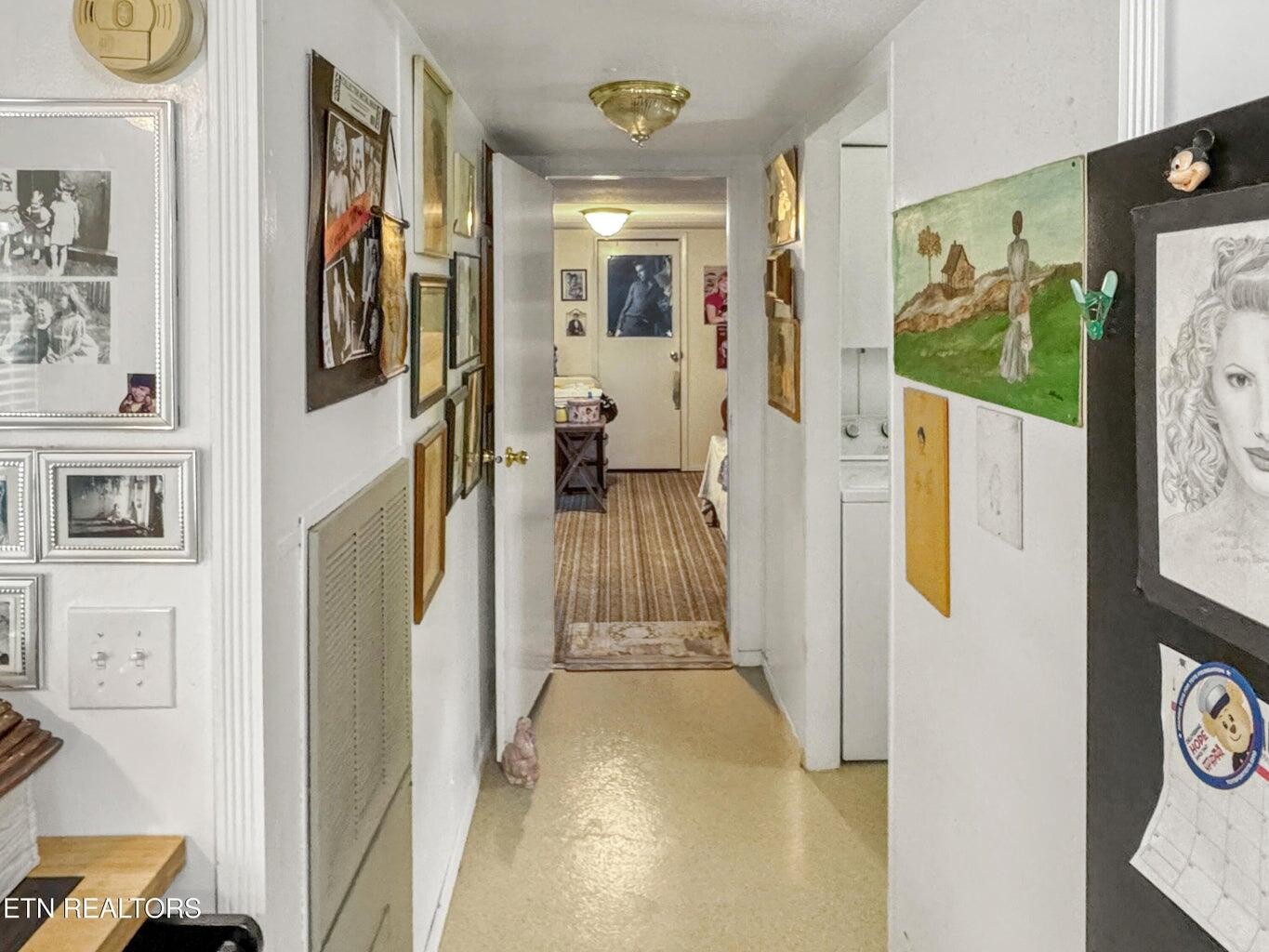 160 Casey Road Harriman, TN 37748 - Photo 8 of 30 a view of hallway with furniture and a window