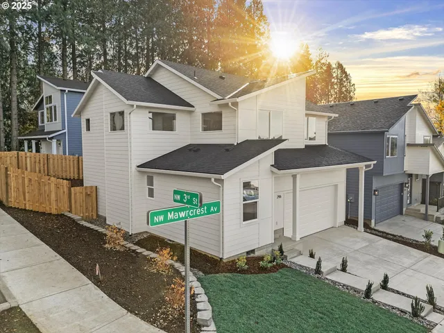 $558,700 | 296 Southwest Mawrcrest Avenue, Gresham, OR 97030