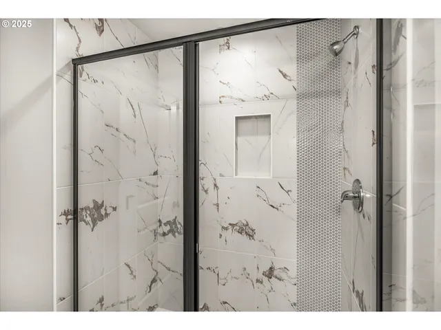 $558,700 | 296 Southwest Mawrcrest Avenue, Gresham, OR 97030