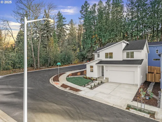 $558,700 | 296 Southwest Mawrcrest Avenue, Gresham, OR 97030