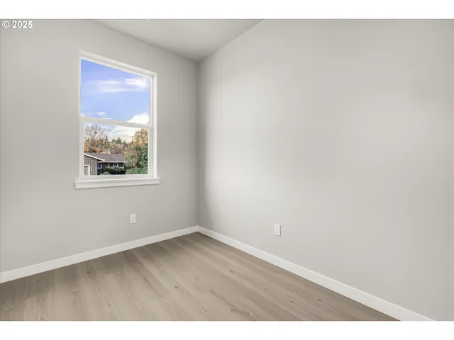 $558,700 | 296 Southwest Mawrcrest Avenue, Gresham, OR 97030