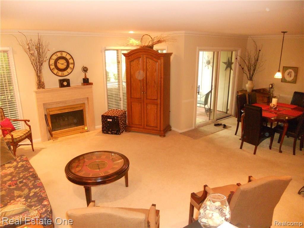 966 Golfview Court, Unit 9 Rochester, MI 48307 - Photo 12 of 46 DSCN3507.JPG