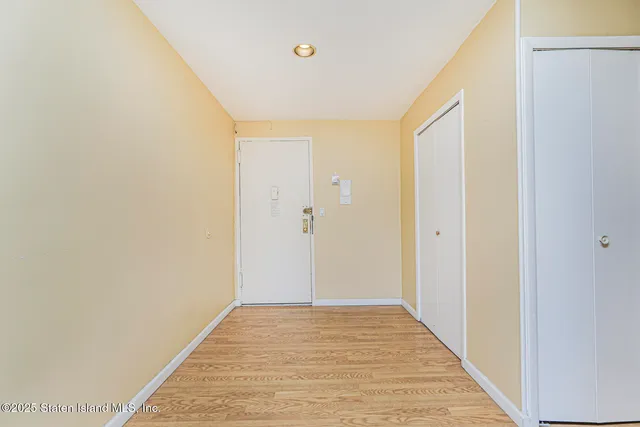 $290,000 | 1100 Clove Road, Unit 60 | Silver Lake