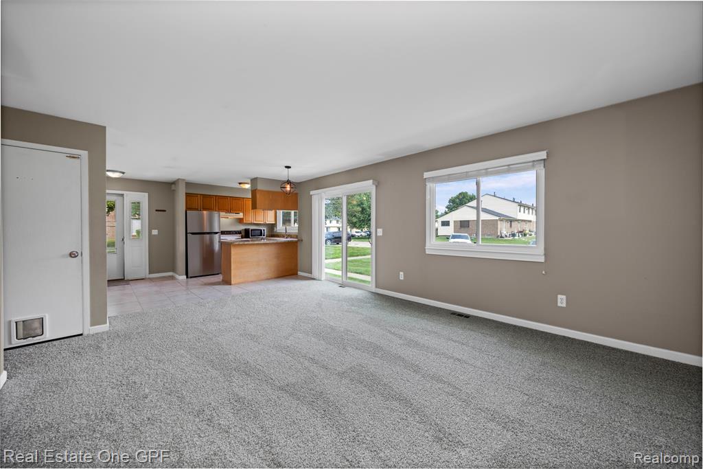 48558 Sugarbush Road Chesterfield, MI 48047 - Photo 9 of 26