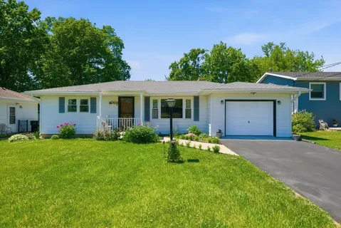 $289,900 | 34456 West Lake Shore Drive, Round Lake, IL 60073