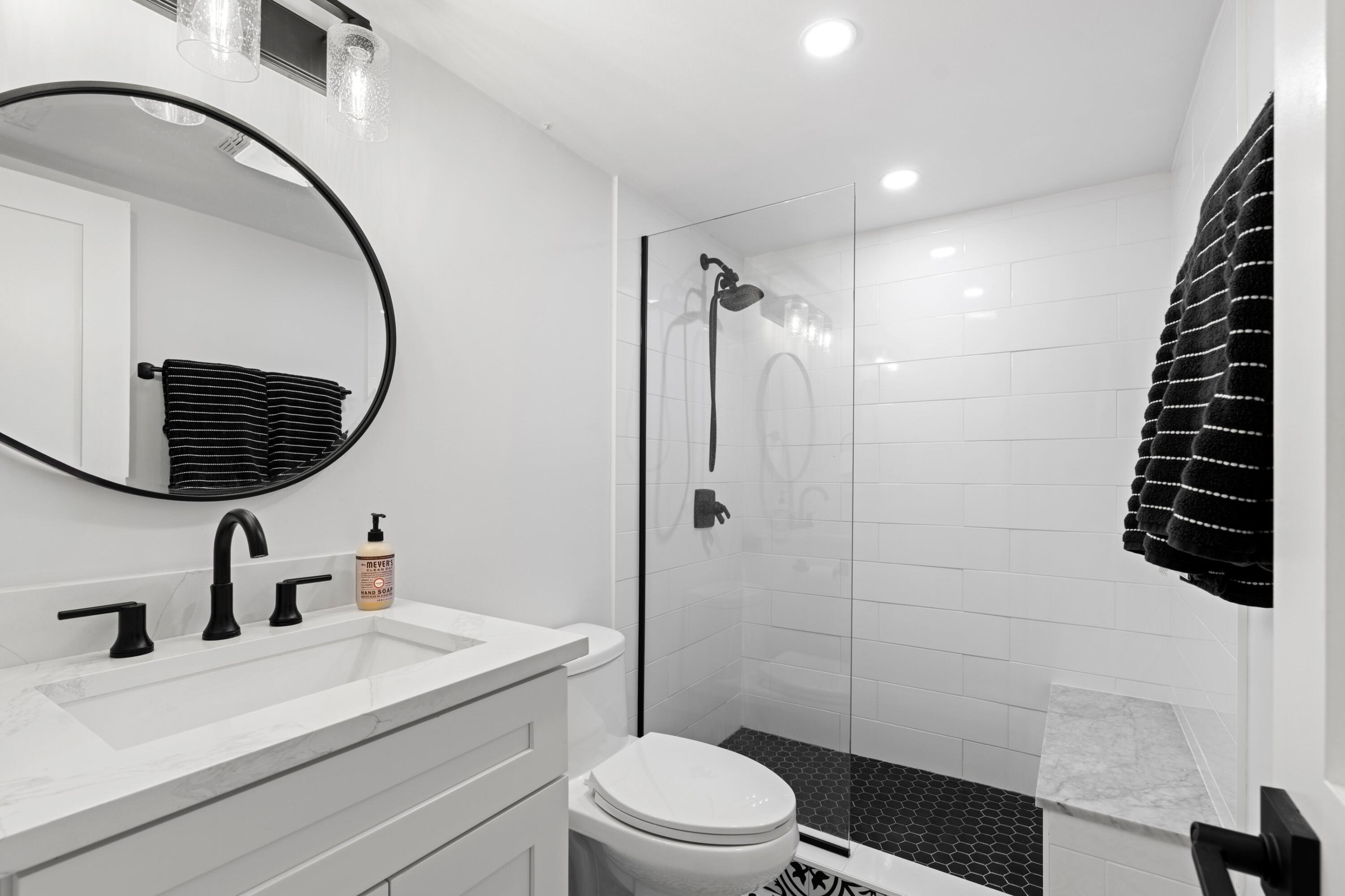 4200 North Ocean Drive, Unit 2304 Singer Island, FL 33404 - Photo 15 of 28 DSC07081-Edit.jpg-SMALL