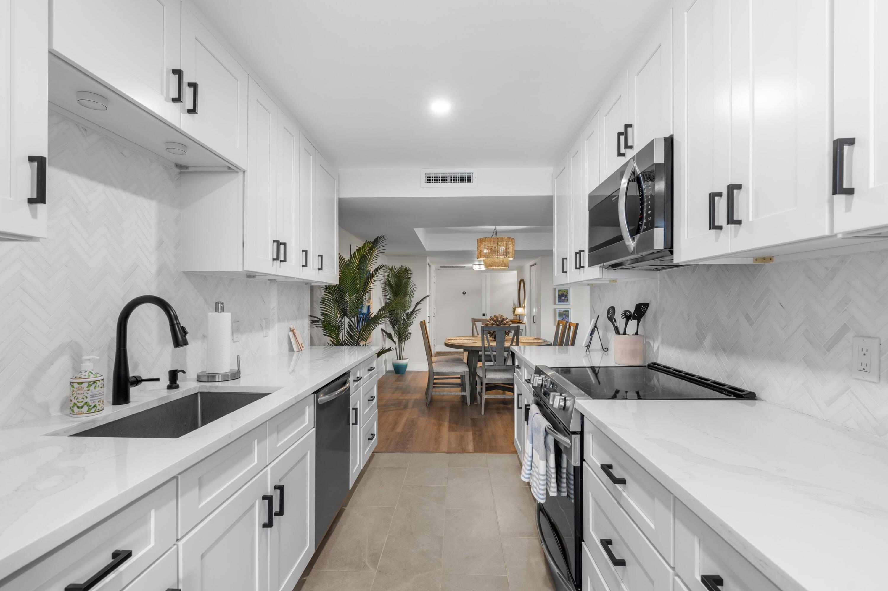 4200 North Ocean Drive, Unit 2304 Singer Island, FL 33404 - Photo 4 of 28 DSC07150.jpg-SMALL