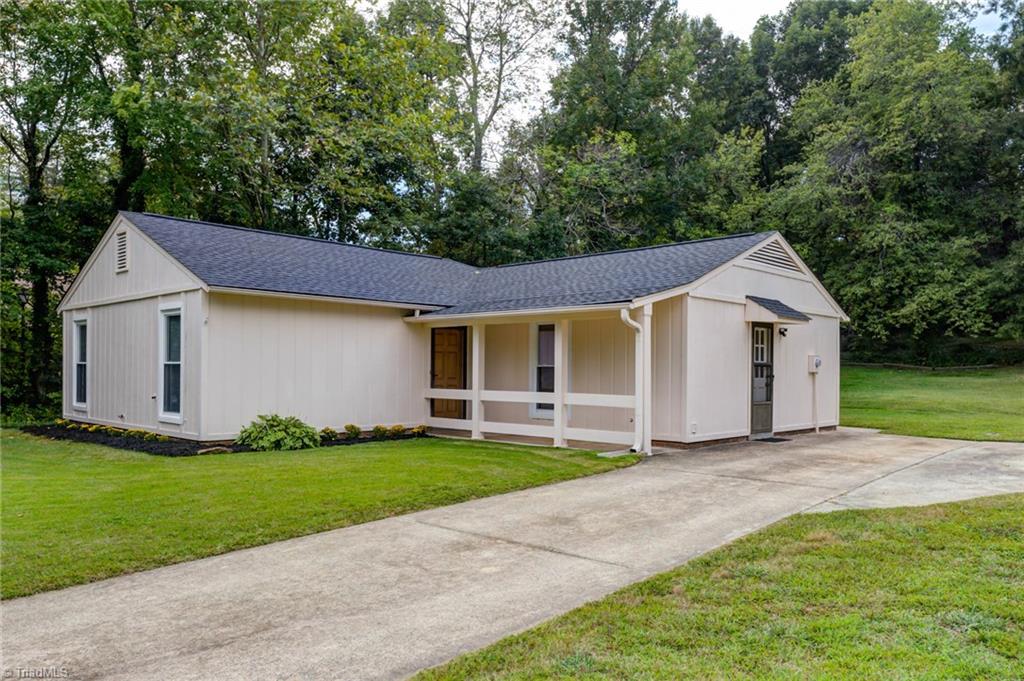 3215 Rockingham Road High Point, NC 27265 - Photo 2 of 31