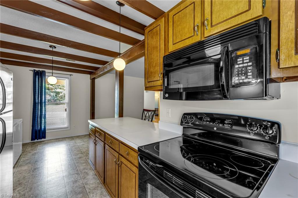 3215 Rockingham Road High Point, NC 27265 - Photo 12 of 31