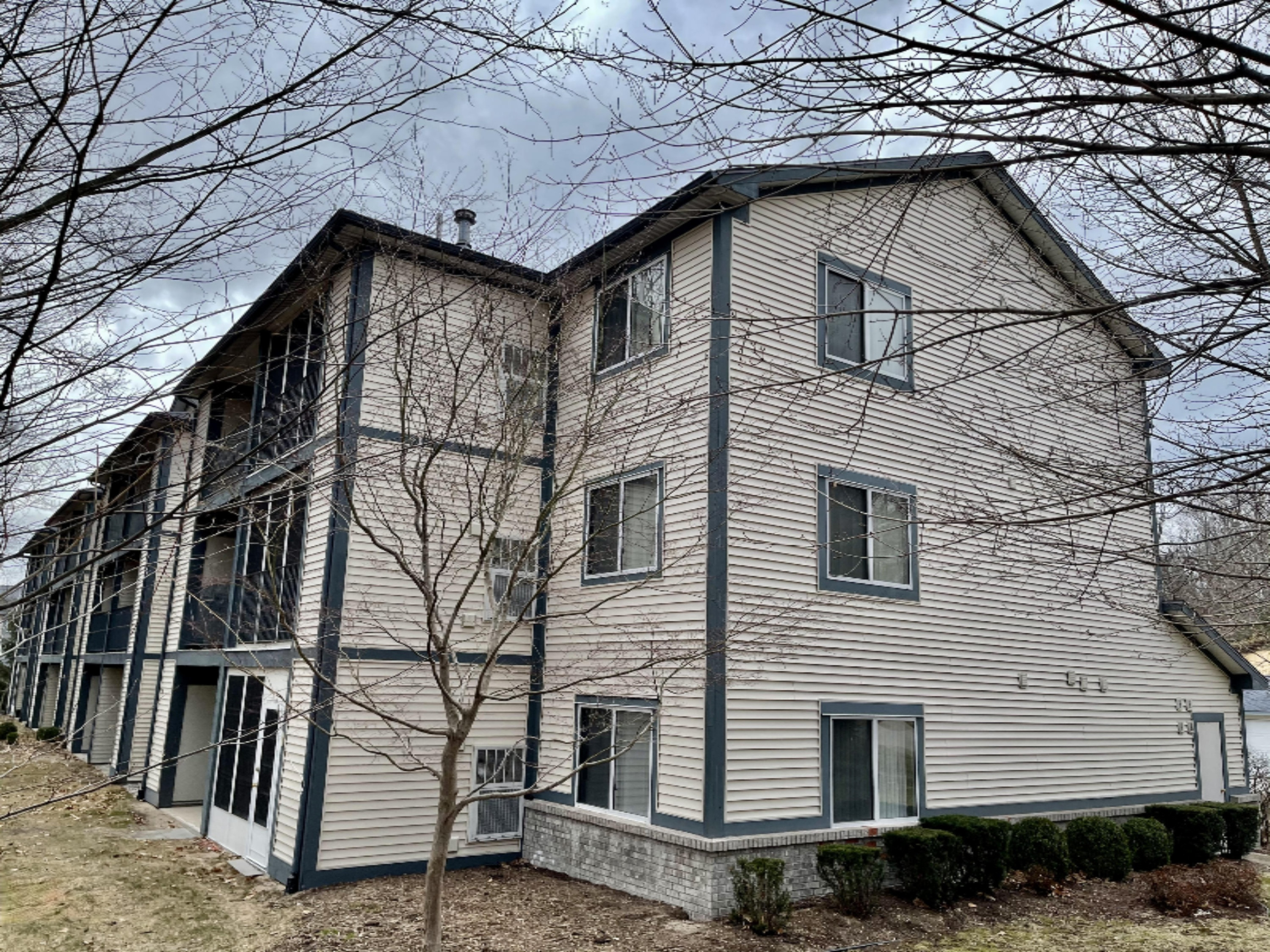 18372 North Ridge Court, Unit 3 Spring Lake, MI 49456 - Photo 1 of 25 IMG_0981