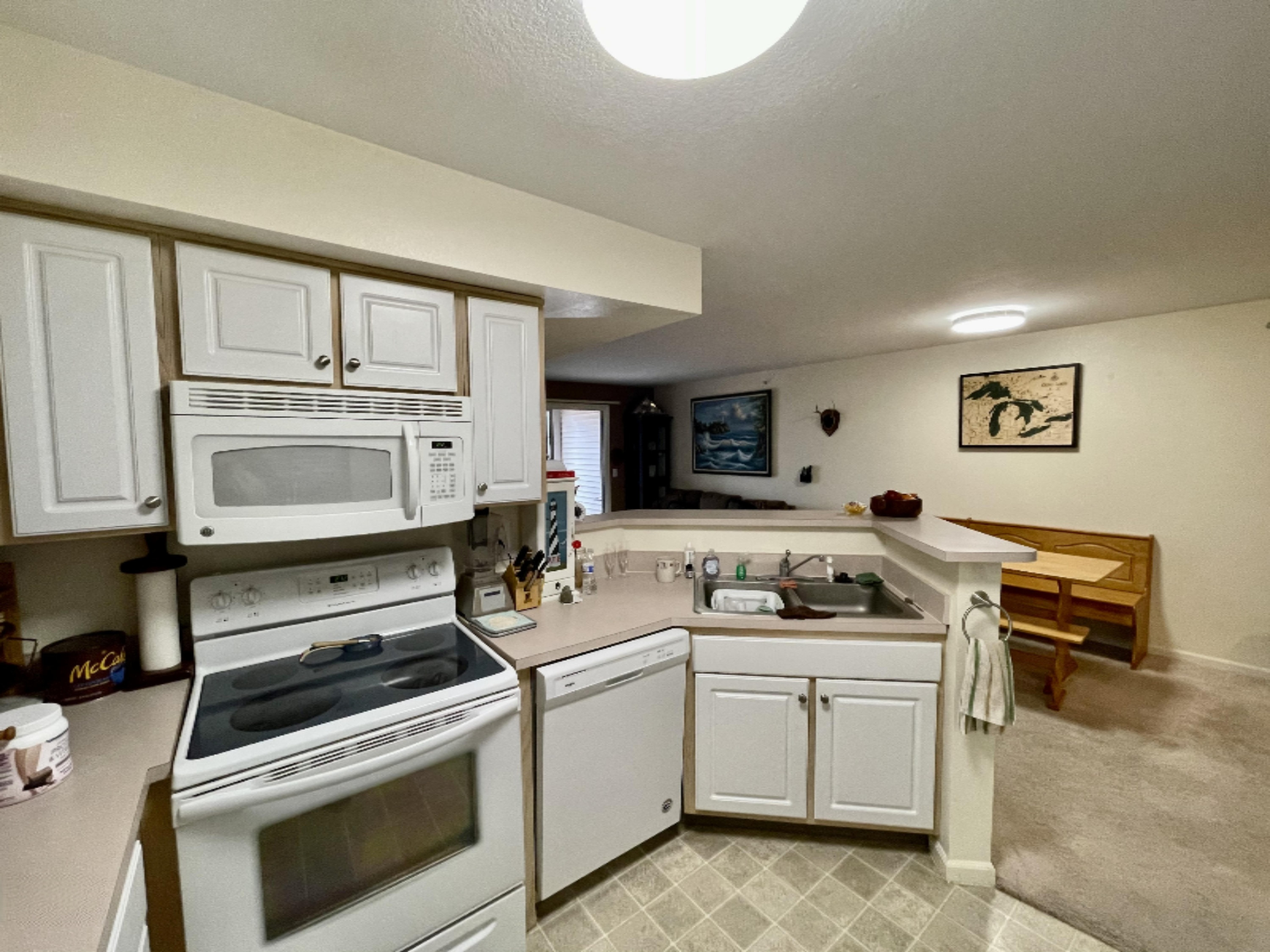 18372 North Ridge Court, Unit 3 Spring Lake, MI 49456 - Photo 5 of 25 IMG_0967