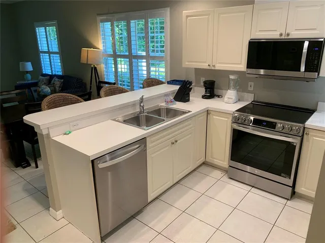 $3,900 | 3604 54th Drive West, Unit 101, Bradenton, FL 34210