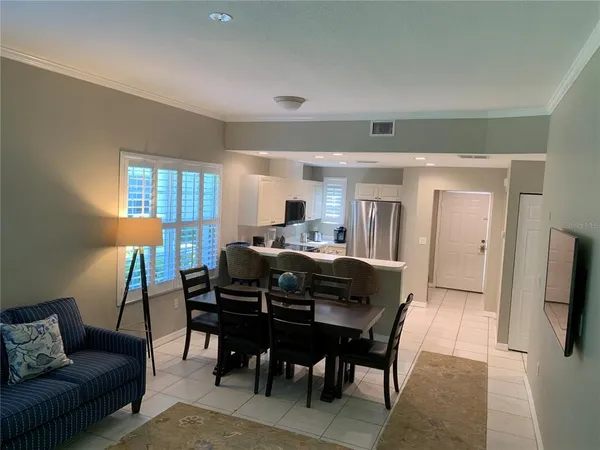 $3,900 | 3604 54th Drive West, Unit 101, Bradenton, FL 34210