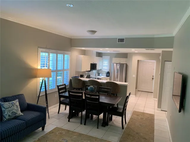 $3,900 | 3604 54th Drive West, Unit 101, Bradenton, FL 34210