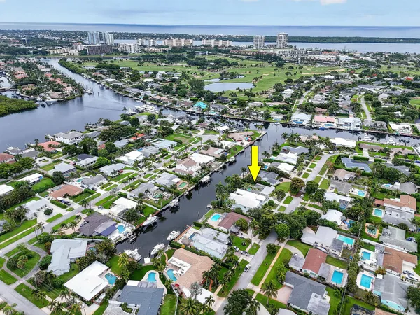 $2,500,000 | 717 Robin Way, North Palm Beach, FL 33408