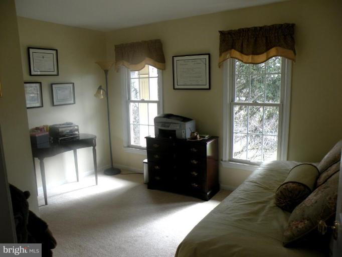909 Riva Ridge Drive Great Falls, VA 22066 - Photo 14 of 24 Bedroom #2