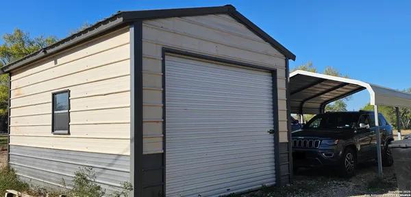 $2,000 | 275 West, Pleasanton, TX 78064