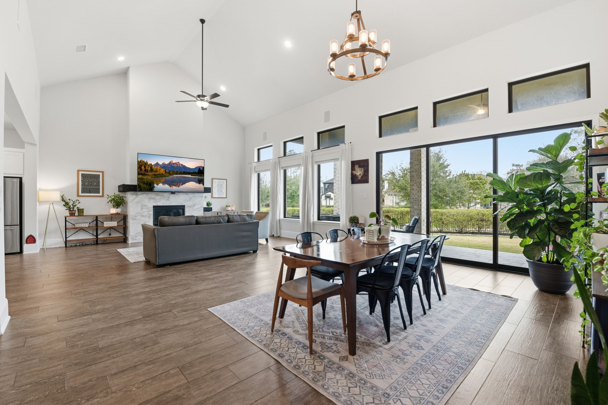 10102 South Goshawk Trail Conroe, TX 77385 - Photo 9 of 45