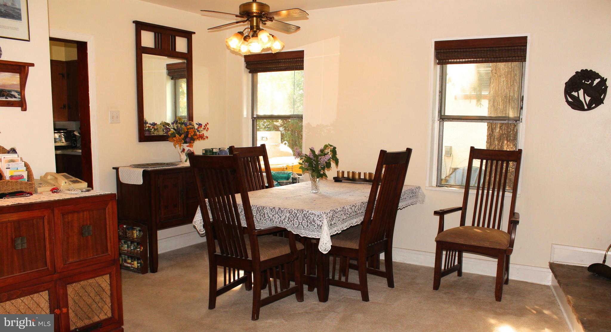 1565 Efford Road Pasadena, MD 21122 - Photo 15 of 30 Dining Room