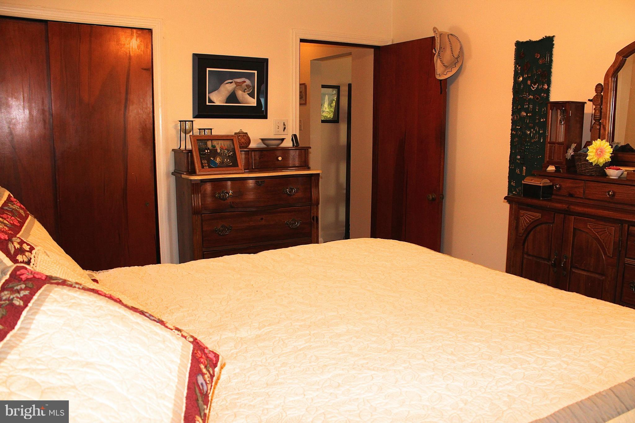 1565 Efford Road Pasadena, MD 21122 - Photo 18 of 30 Bedroom (Master)