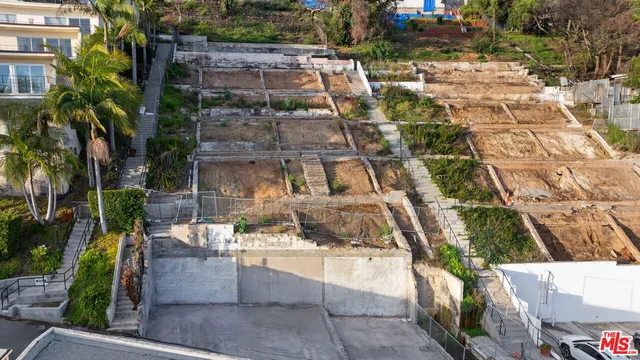 a picture of a glass door with an outdoor space