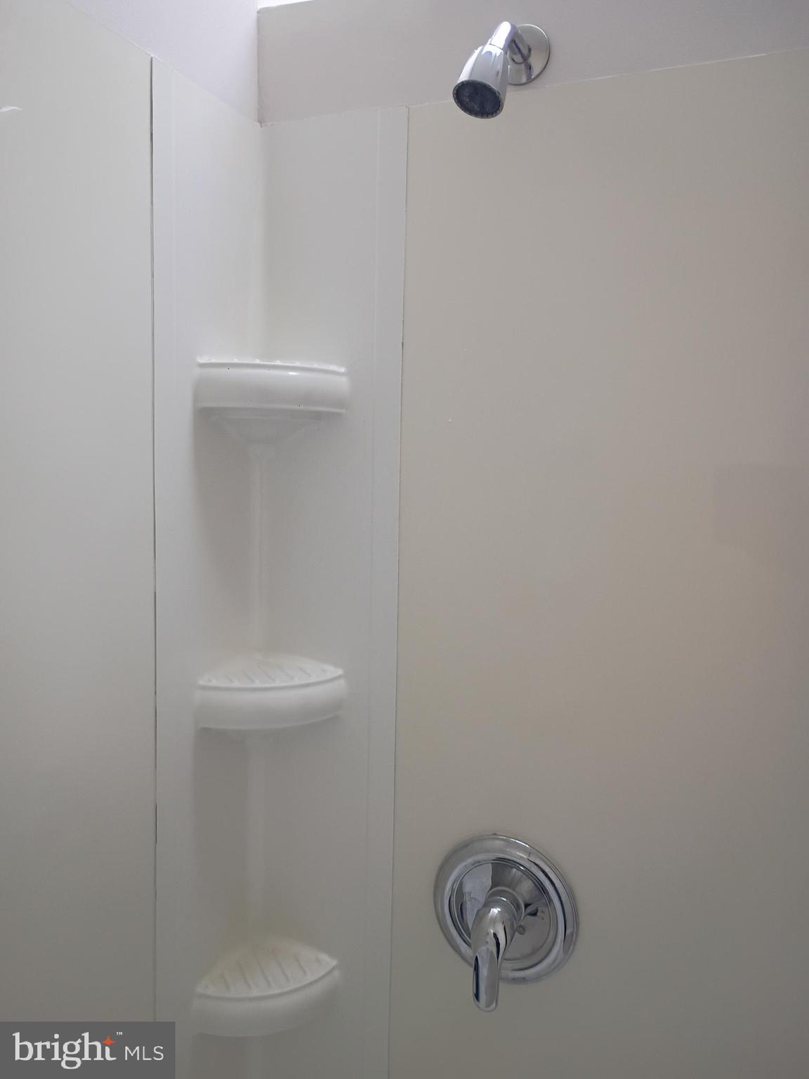 1615 Ramsay Street Baltimore, MD 21223 - Photo 27 of 44 well-maintained shower tub