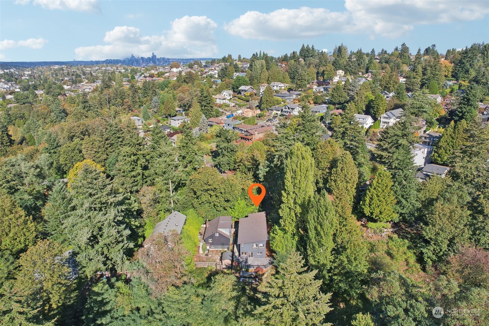 7453 Gatewood Road Southwest Seattle, WA 98136 - Photo 36 of 40 a view of a city