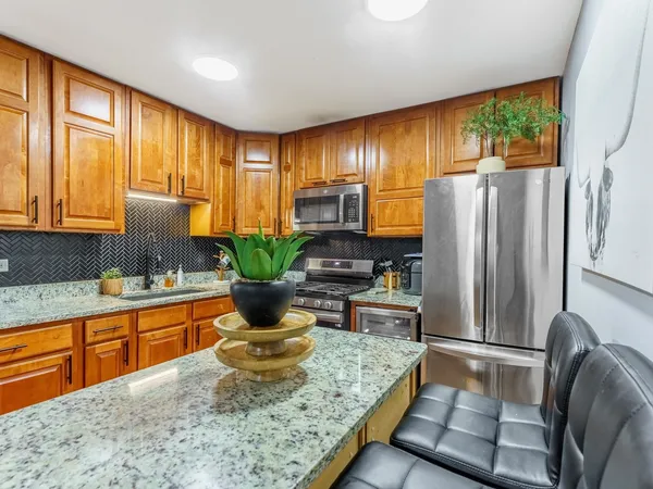 $240,000 | 317 Ozark Drive, Bolingbrook, IL 60440