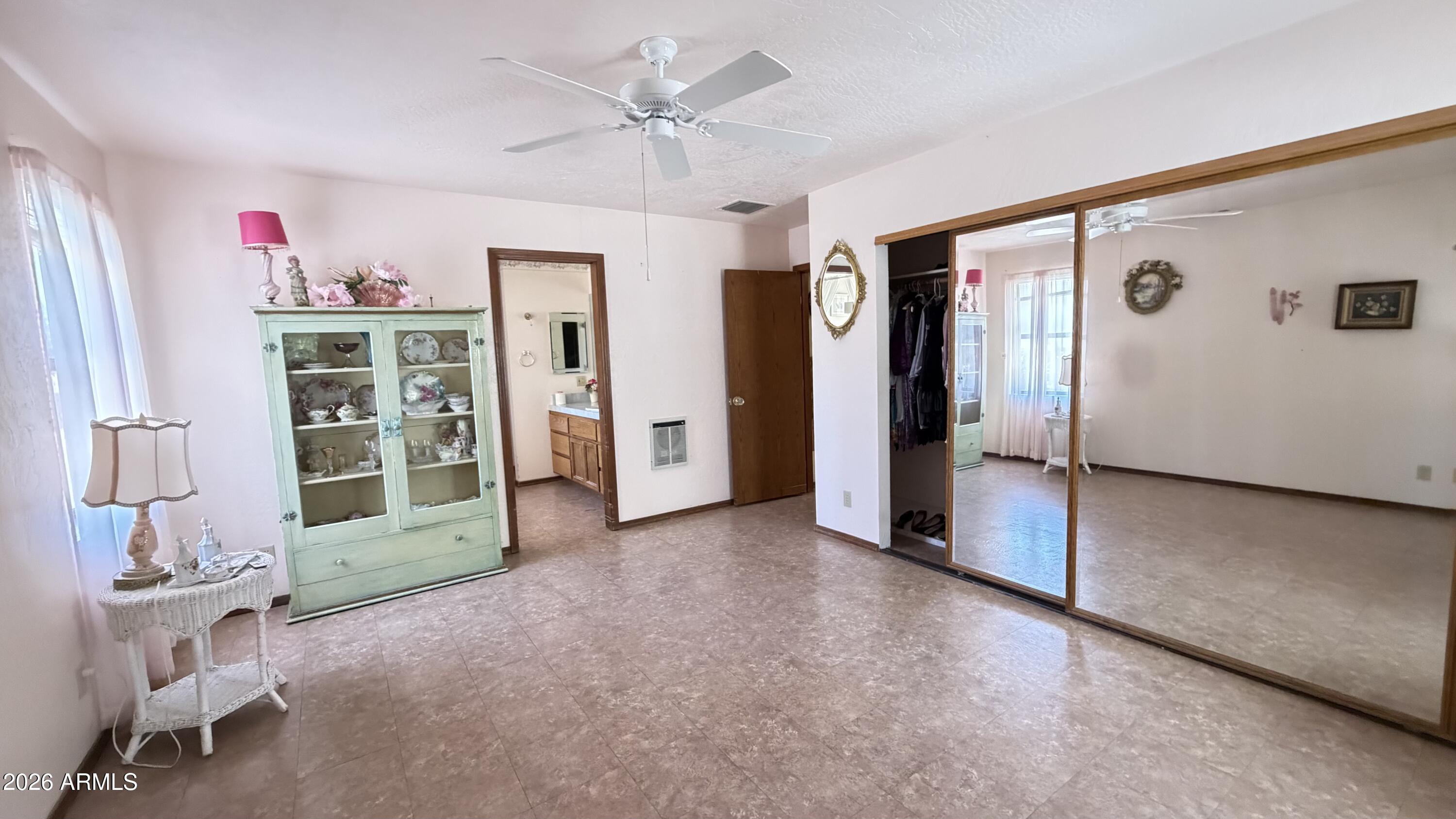 3765 East Montezuma Avenue Rimrock, AZ 86335 - Photo 6 of 31 Master bedroom