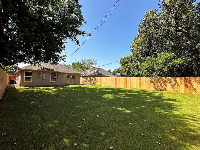 $3,200 | 2143 Gilford Street, Dallas, TX 75235