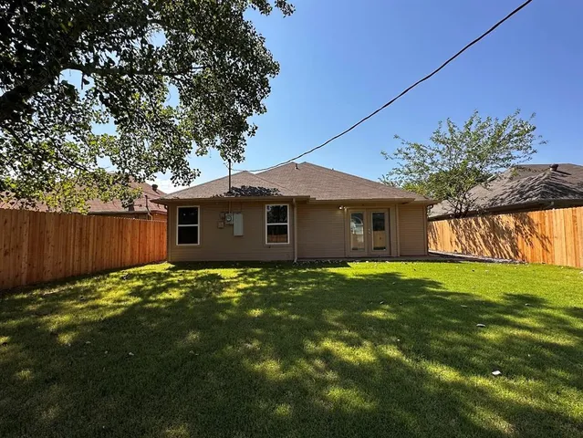 $3,200 | 2143 Gilford Street, Dallas, TX 75235