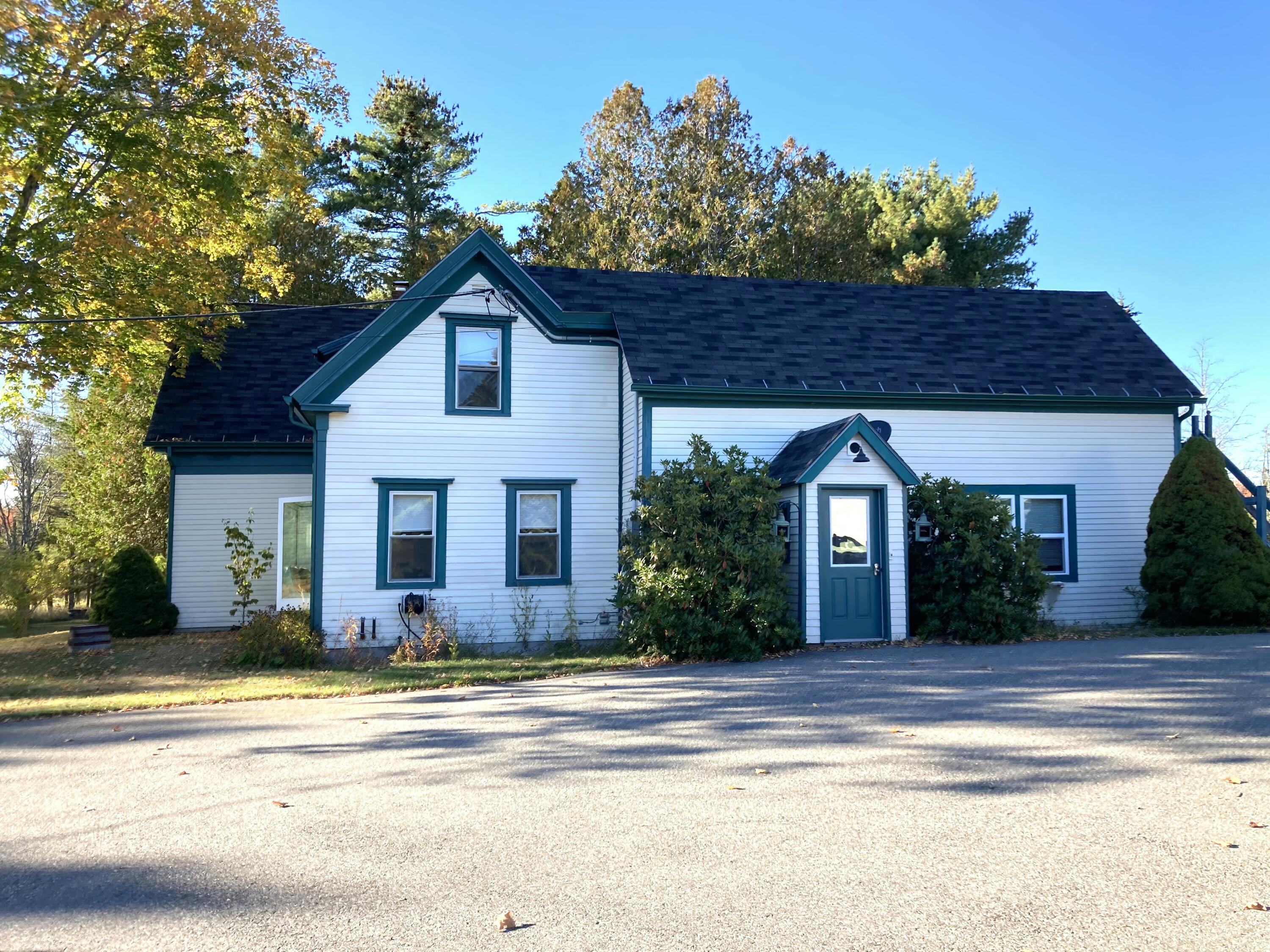 122 Cross Road Hancock, ME 04640 - Photo 3 of 45