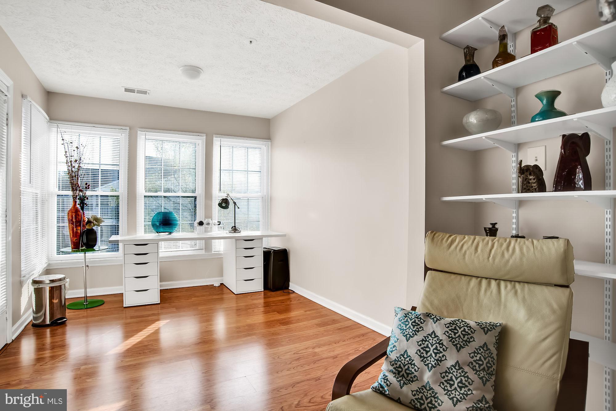 647 Deering Road, Unit 2M Pasadena, MD 21122 - Photo 11 of 25 Office or dining room