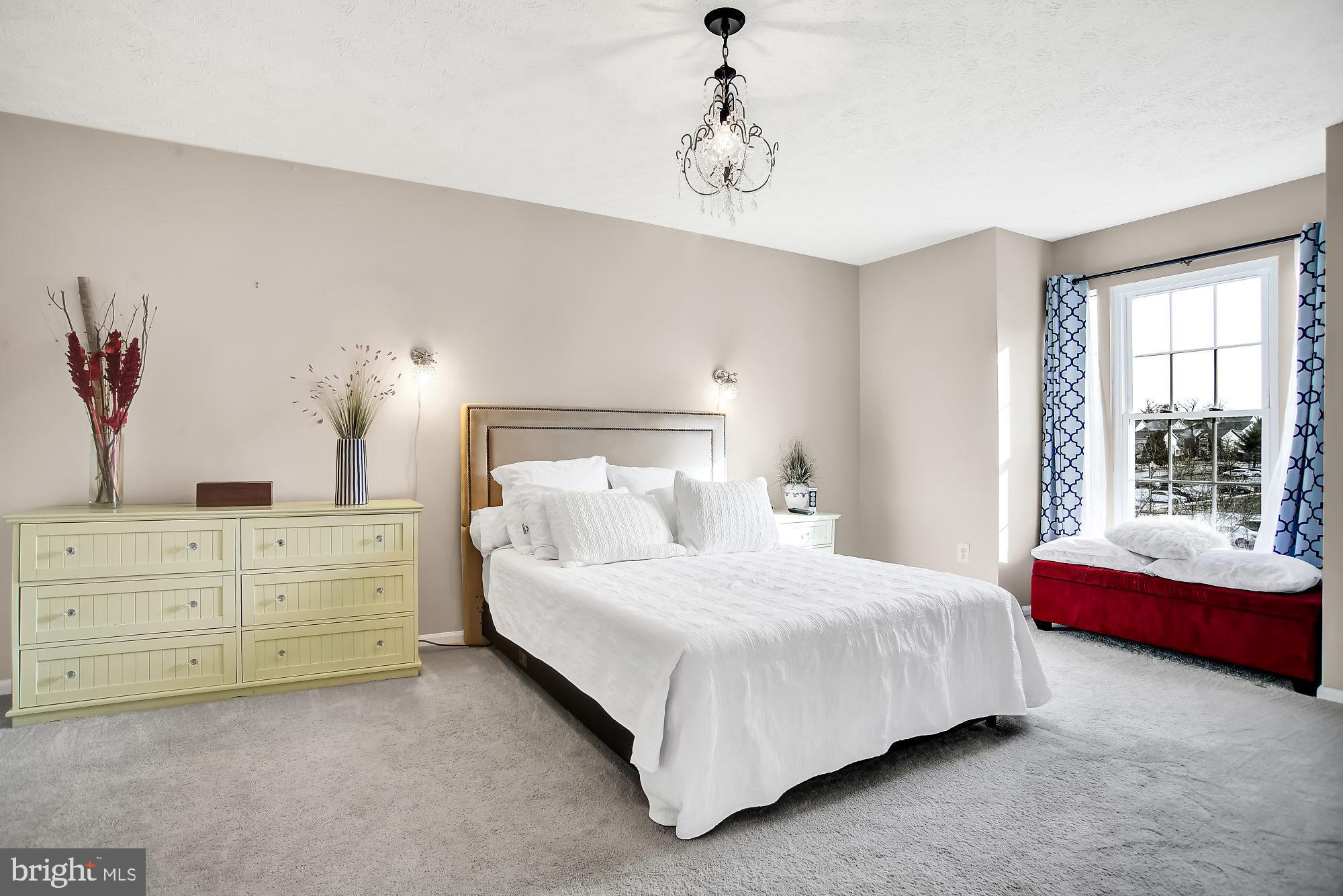 647 Deering Road, Unit 2M Pasadena, MD 21122 - Photo 13 of 25 Large Master Bedroom