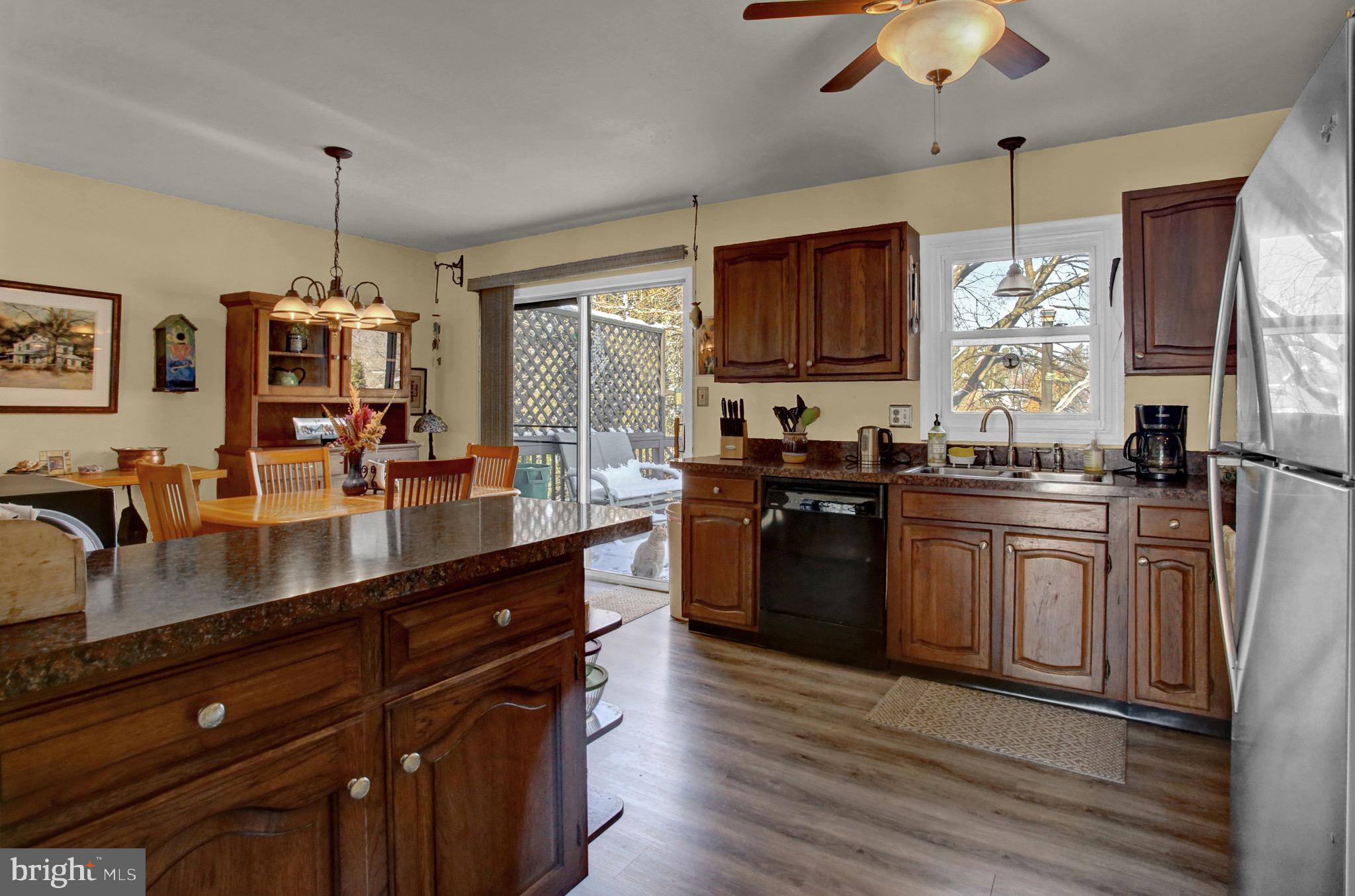 1811 Shelley Road Lancaster, PA 17602 - Photo 4 of 41 Gallery Image 4