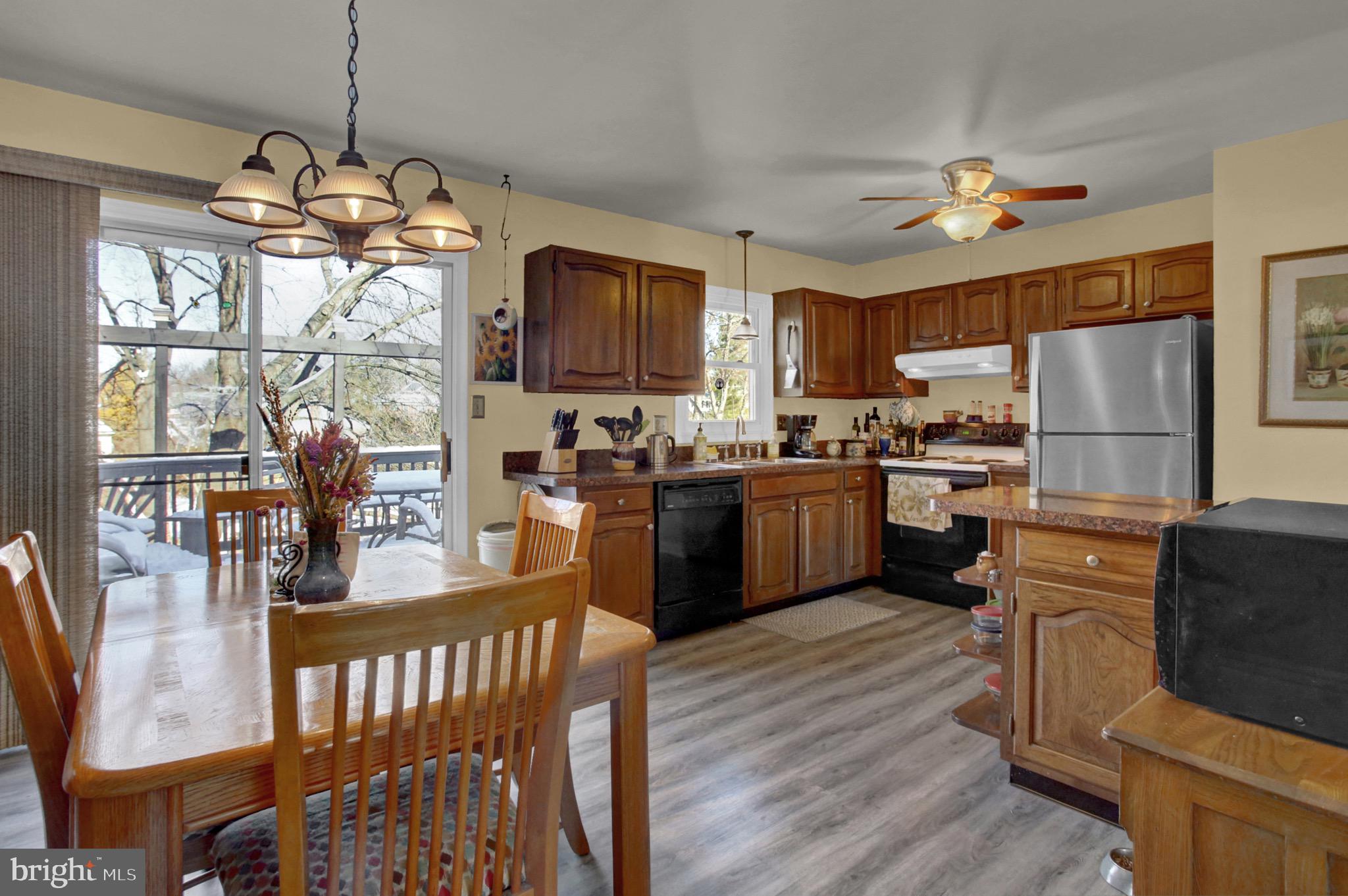 1811 Shelley Road Lancaster, PA 17602 - Photo 6 of 41 Gallery Image 6