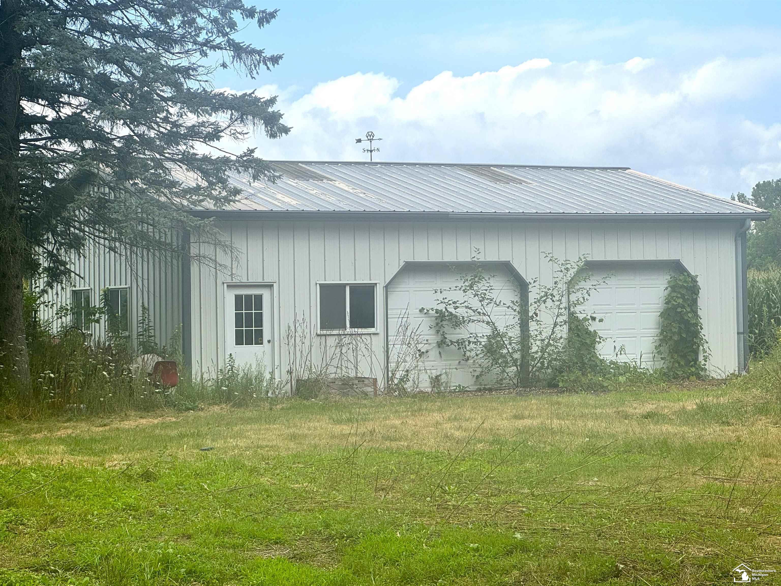 12773 Sweitzer Road Carleton, MI 48117 - Photo 3 of 15 50151525-1cbb5799-02a9-42e0-b249-531baa02b19a.JPG