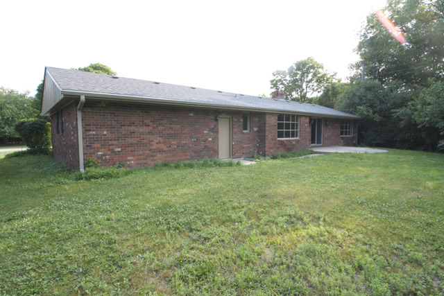 3517 North View Road Rockford, IL 61107 - Photo 2 of 13