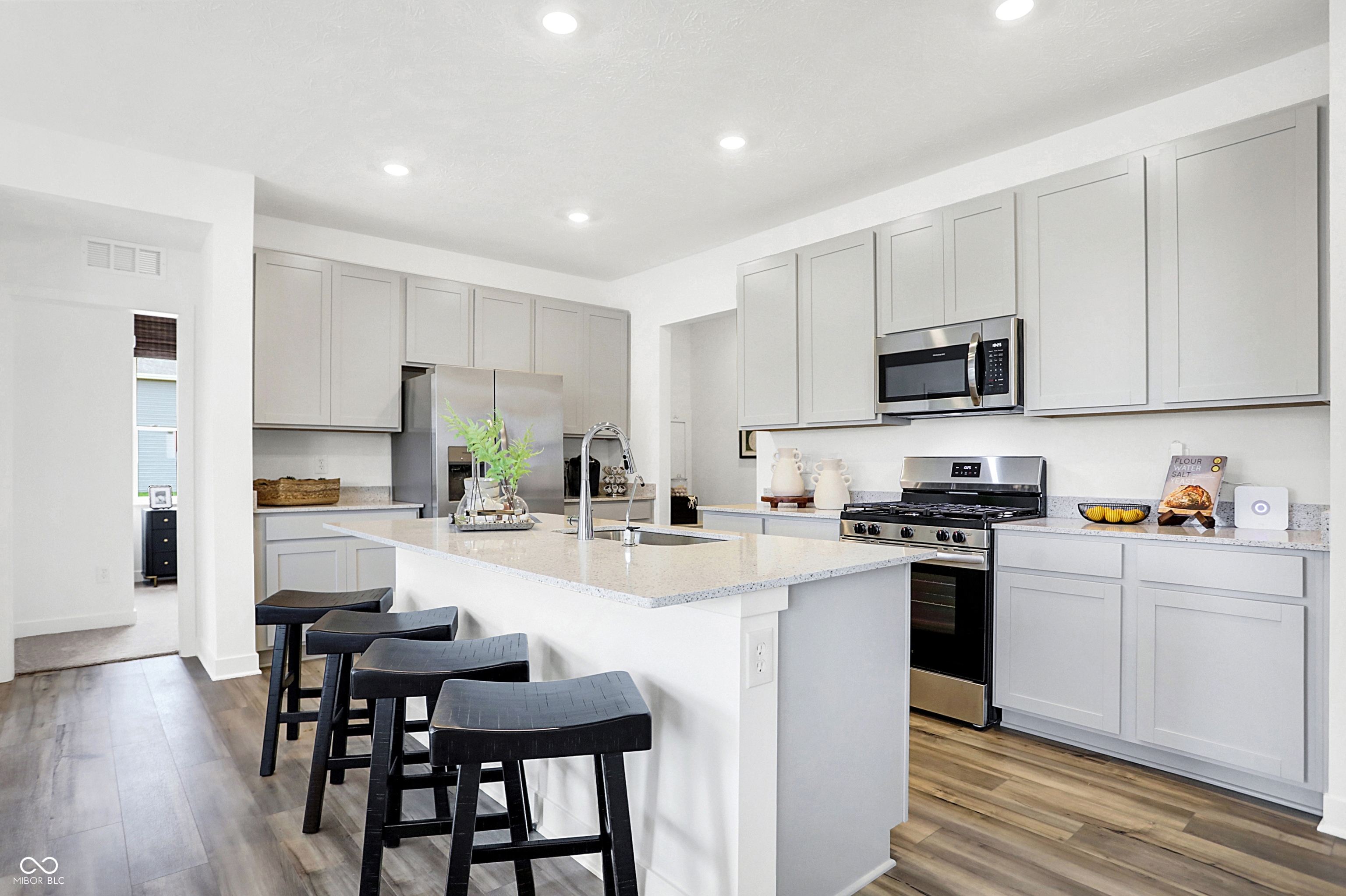 7230 Estes Drive Indianapolis, IN 46239 - Photo 6 of 45