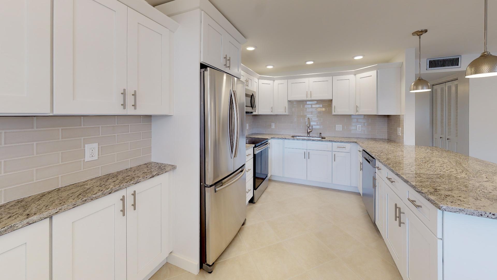 1035 Newcastle B Boca Raton, FL 33434 - Photo 15 of 32 Kitchen