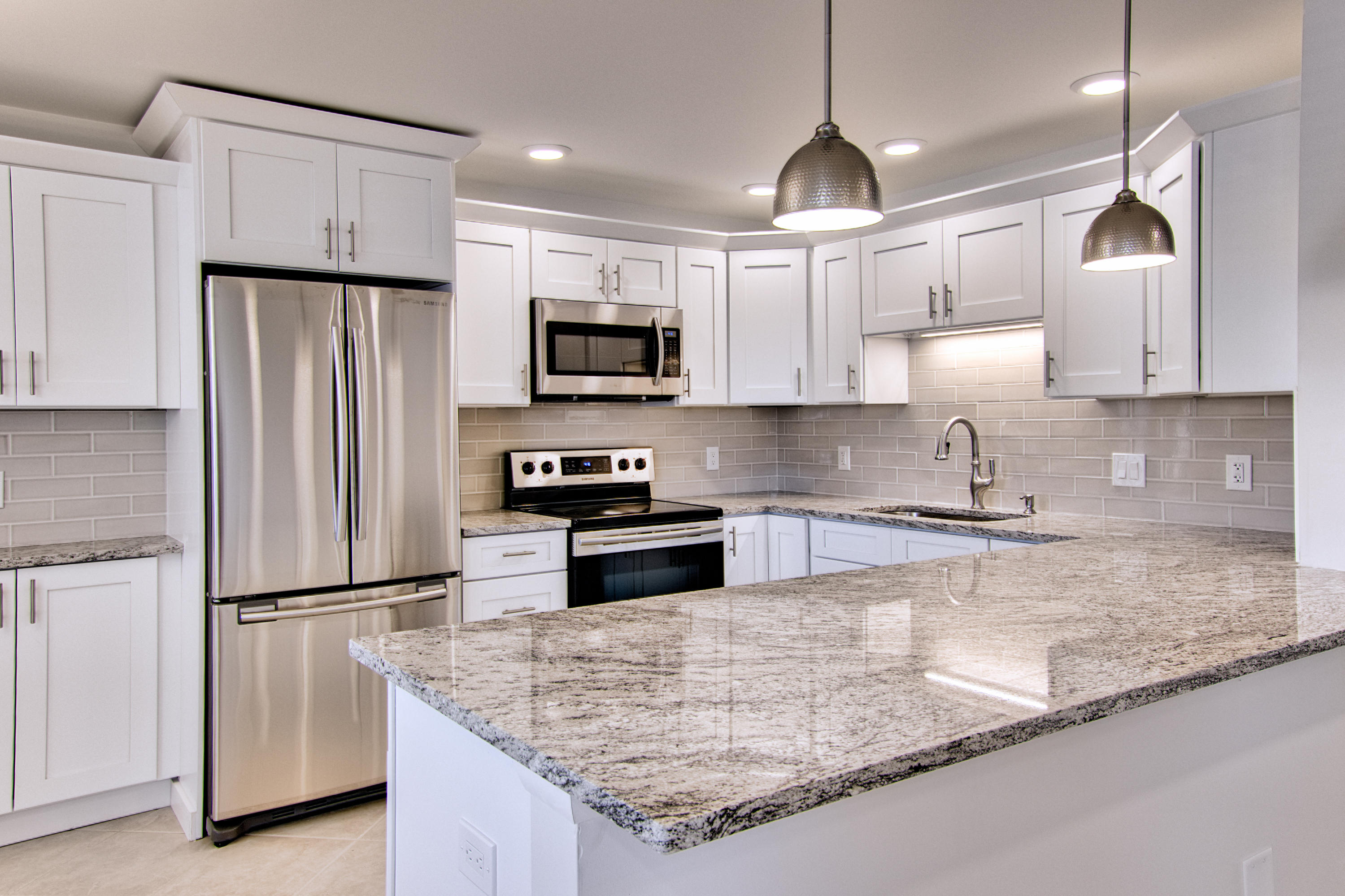 1035 Newcastle B Boca Raton, FL 33434 - Photo 7 of 32 Kitchen