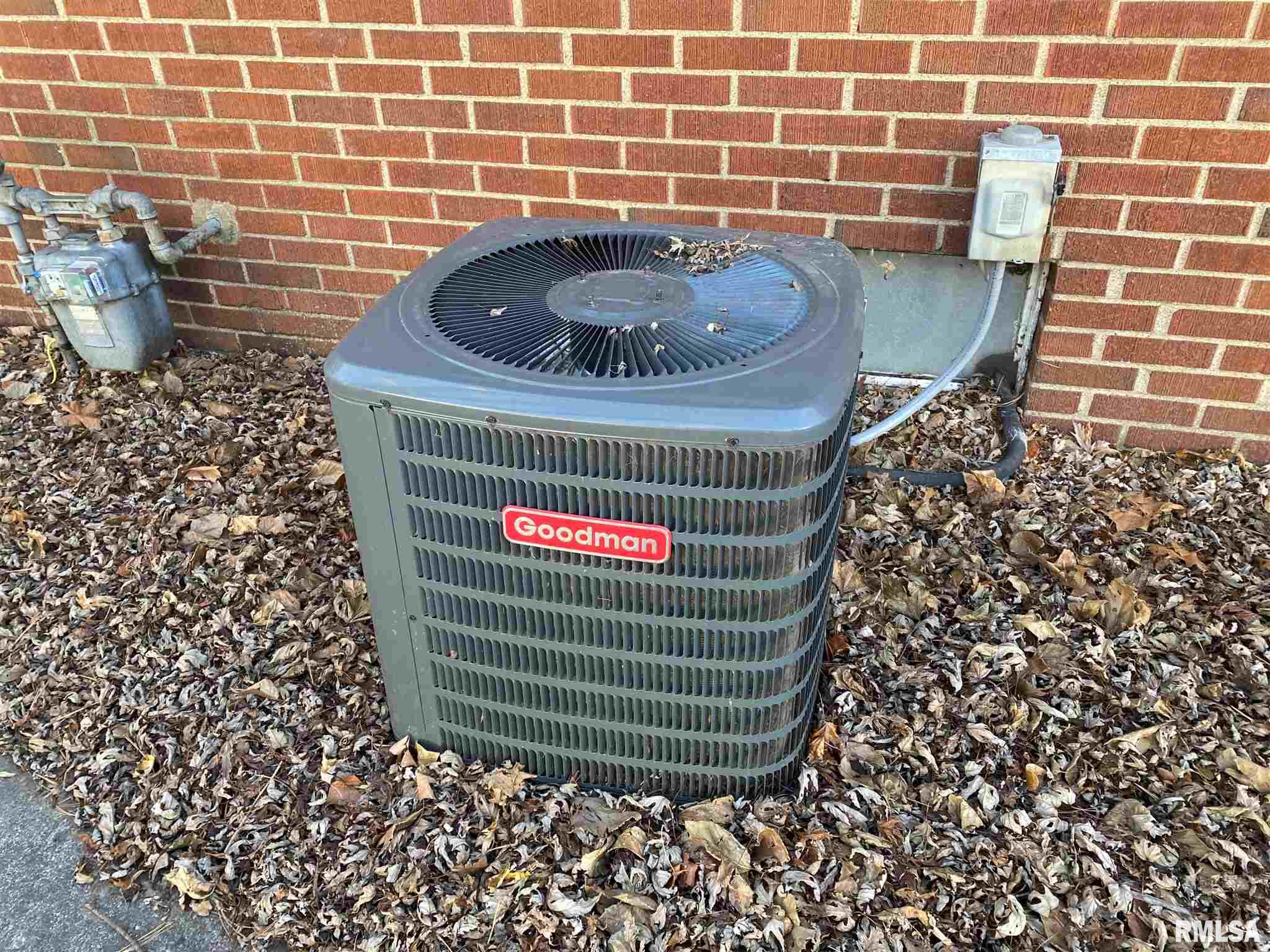 317 East Oak Street Springfield, IL 62703 - Photo 15 of 15