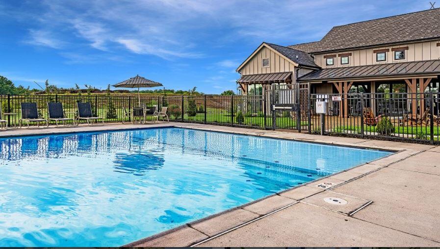 2171 Piazza Ridge Covington, KY 41017 - Photo 48 of 50 Pool