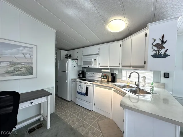 $129,900 | 10802 Little Heron Circle Southeast, Estero, FL 33928