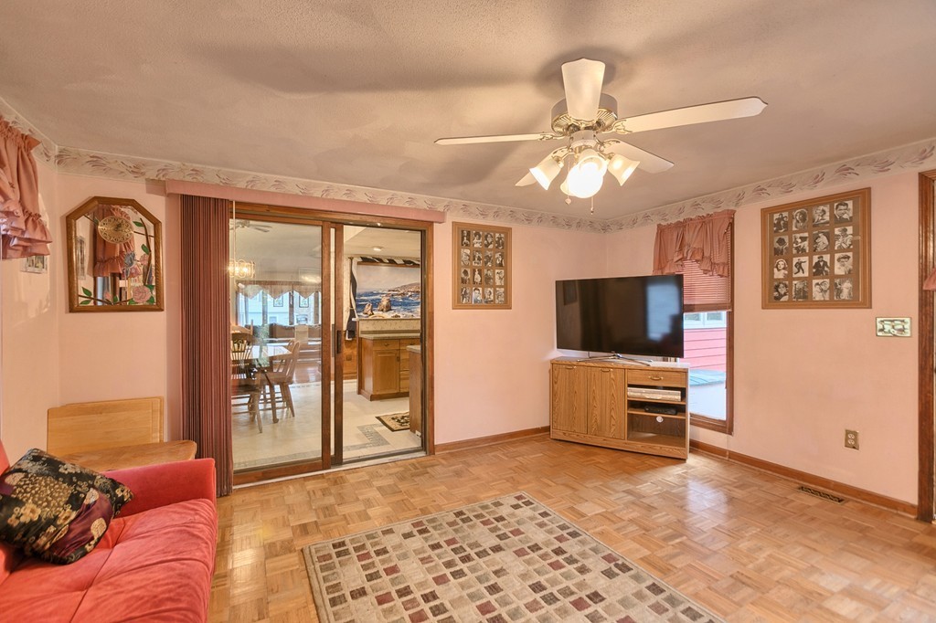 42 California Road Tewksbury, MA 01876 - Photo 12 of 29 Gallery Image 12