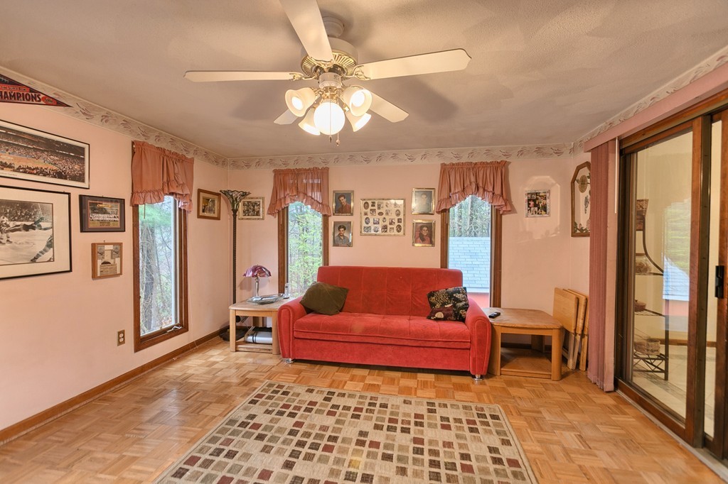 42 California Road Tewksbury, MA 01876 - Photo 13 of 29 Gallery Image 13