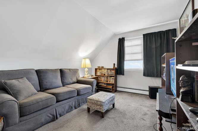 344 White Road Mineola, NY 11501 - Photo 14 of 24