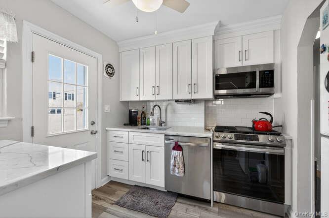 344 White Road Mineola, NY 11501 - Photo 9 of 24